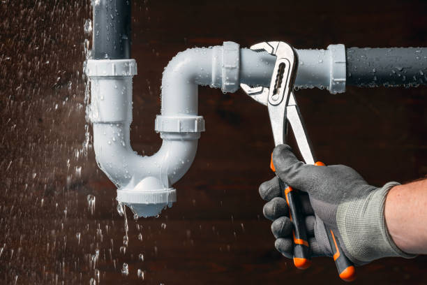 Professional Leak Detection technician working in Fountainville, PA